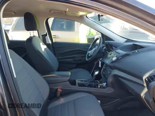 2017 Ford Escape S с VIN 1FMCU0F78HUA76118, выставлен на аукционе IAAI как лот 41592793 с пробегом 69 634 миль миль и . История ставок и продаж доступна на DreamBid. Изображение 5.