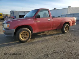 1996 Toyota T100 with VIN JT4JM11D2T0014650, listed as a Copart auction lot 86927154 with 204,716 mi miles and Salvage Title. Bid and sale history available at DreamBid. Image 1.