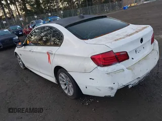 2011 BMW 5 Series 535i z VIN WBAFR7C50BC801316, wystawiony jako IAAI lot #38335558 z przebiegiem Nie podano mil oraz . Historia ofert i sprzedaży dostępna na DreamBid. Obrazek 3.