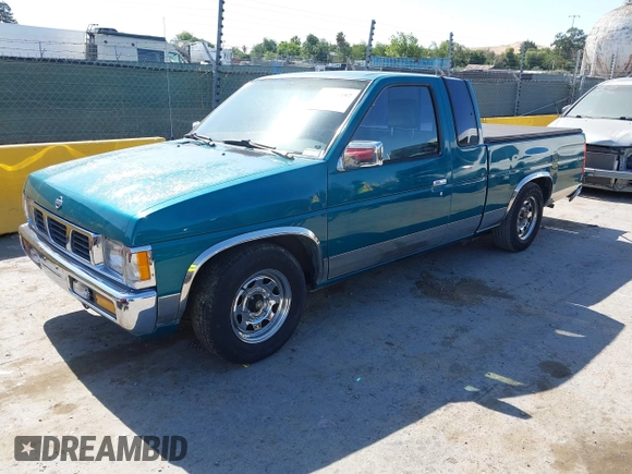 1995 Nissan Frontier XE z VIN 1N6SD16S2SC385250, wystawiony jako IAAI lot #42373497 z przebiegiem 252 537 mil mil oraz . Historia ofert i sprzedaży dostępna na DreamBid. Obrazek 2.