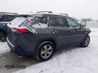 2023 Toyota RAV4 XLE with VIN 2T3W1RFV2PW265586, listed as a Copart auction lot 45917955 with 33,079 mi miles and Salvage Title. Bid and sale history available at carsss.com. Image 3.