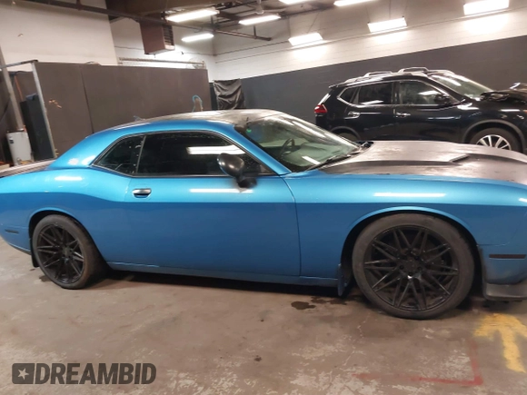 2016 Dodge Challenger R/T Scat Pack with VIN 2C3CDZFJ8GH279312, listed as a IAAI auction lot 41922402 with 21,168 mi miles and . Bid and sale history available at DreamBid. Image 13.