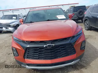 2021 Chevrolet Blazer LT z VIN 3GNKBHRS0MS559804, wystawiony jako IAAI lot #41684430 z przebiegiem 61 468 mil mil oraz . Historia ofert i sprzedaży dostępna na DreamBid. Obrazek 13.