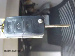 2006 Volkswagen Beetle с VIN 3VWPW31C96M411004, выставлен на аукционе IAAI как лот 42551011 с пробегом 95 514 миль миль и . История ставок и продаж доступна на DreamBid. Изображение 11.