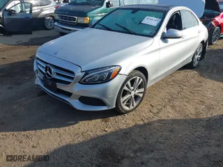 2015 Mercedes-Benz C-Class C 300 Luxury with VIN 55SWF4KB6FU003007, listed as a IAAI auction lot 40486289 with 122,033 mi miles. Bid and sale history available at carsss.com. Image 22.