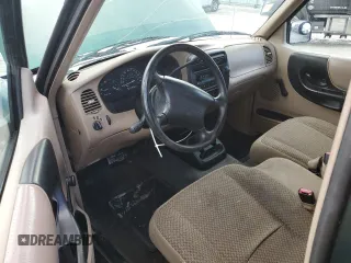 1999 Ford Ranger XL with VIN 1FTYR10C4XTB01320, listed as a Copart auction lot 43646885 with 132,499 mi miles and Clean Title. Bid and sale history available at DreamBid. Image 8.