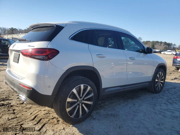 2021 Mercedes-Benz GLA with VIN W1N4N4HB7MJ259092, listed as a Copart auction lot 88005815 with 0 mi miles and Salvage Title. Bid and sale history available at carsss.com. Image 3.
