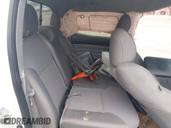2013 Toyota Tacoma z VIN 5TFMU4FN9DX019465, wystawiony jako IAAI lot #42010194 z przebiegiem 115 812 mil mil oraz . Historia ofert i sprzedaży dostępna na DreamBid. Obrazek 8.