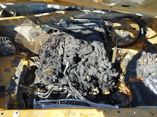 2023 Toyota Tacoma SR z VIN 3TYCZ5AN2PT132764, wystawiony jako IAAI lot #41832334 z przebiegiem 200 000 mil mil oraz . Historia ofert i sprzedaży dostępna na DreamBid. Obrazek 10.