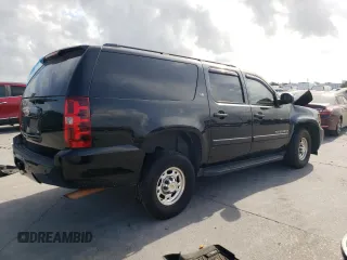 2008 Chevrolet Suburban Commercial with VIN 3GNGK26K38G313121, listed as a Copart auction lot 78526524 with 218,573 mi miles and Salvage Title. Bid and sale history available at carsss.com. Image 3.
