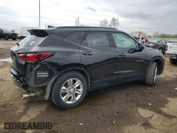 2021 Chevrolet Blazer LT z VIN 3GNKBCRS4MS513704, wystawiony jako Copart lot #55282025 z przebiegiem 56 805 mil mil oraz Nie do naprawy • Non repairable. Historia ofert i sprzedaży dostępna na DreamBid. Obrazek 3.