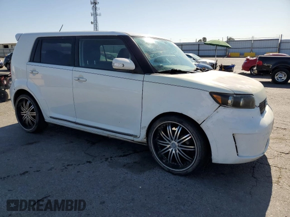 2008 Scion xB z VIN JTLKE50E881029694, wystawiony jako Copart lot #61237275 z przebiegiem 223 109 mil mil oraz Czysty tytuł • Clean title. Historia ofert i sprzedaży dostępna na DreamBid. Obrazek 4.