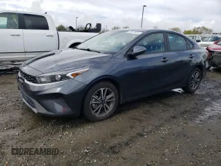 2022 Kia Forte LXS with VIN 3KPF24AD5NE478099, listed as a Copart auction lot 48817435 with 34,284 mi miles and Salvage Title. Bid and sale history available at carsss.com. Image 1.