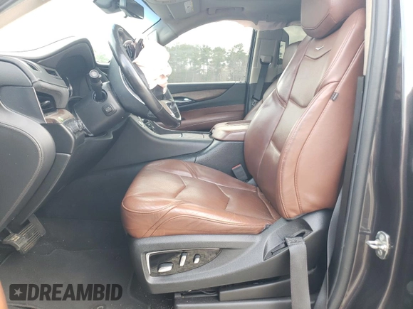 2018 Cadillac Escalade Luxury z VIN 1GYS4BKJ5JR372763, wystawiony jako Copart lot #44122245 z przebiegiem Nie podano mil oraz Szkoda całkowita • Salvage title. Historia ofert i sprzedaży dostępna na DreamBid. Obrazek 7.
