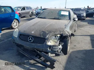 2003 Mercedes-Benz SLK 320 with VIN WDBKK65FX3F283784, listed as a IAAI auction lot 41152256 with 147,594 mi miles and . Bid and sale history available at DreamBid. Image 17.