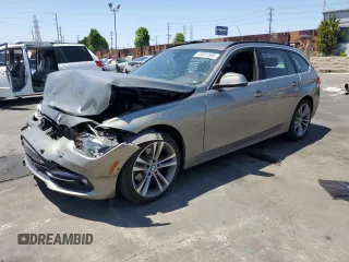 2017 BMW 3 Series 330i xDrive z VIN WBA8K3C58HK679292, wystawiony jako Copart lot #55807595 z przebiegiem 81 676 mil mil oraz Szkoda całkowita • Salvage title. Historia ofert i sprzedaży dostępna na DreamBid. Obrazek 1.