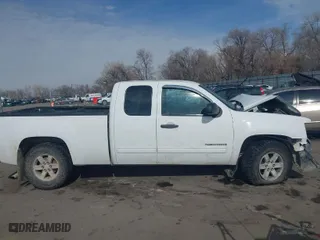 2013 GMC Sierra 1500 SLE with VIN 1GTR2VE78DZ352653, listed as a IAAI auction lot 41637453 with 246,565 mi miles. Bid and sale history available at carsss.com. Image 14.