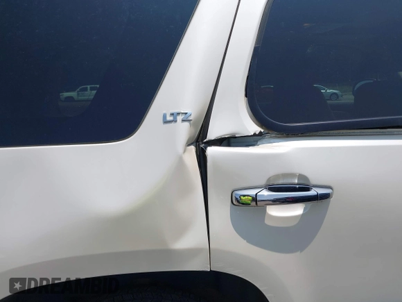 2008 Chevrolet Tahoe LTZ с VIN 1GNFC13J38R248270, выставлен на аукционе IAAI как лот 42403526 с пробегом 216 031 миль миль и . История ставок и продаж доступна на DreamBid. Изображение 12.