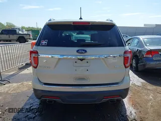2018 Ford Explorer Limited z VIN 1FM5K7FH4JGA63211, wystawiony jako IAAI lot #41987810 z przebiegiem 89 442 mil mil oraz . Historia ofert i sprzedaży dostępna na DreamBid. Obrazek 16.