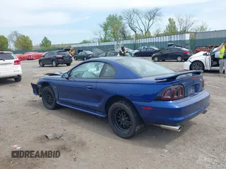 1996 Ford Mustang GT z VIN 1FALP42X6TF193224, wystawiony jako IAAI lot #42066891 z przebiegiem 42 705 mil mil oraz . Historia ofert i sprzedaży dostępna na DreamBid. Obrazek 3.