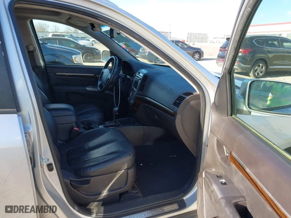 2012 Hyundai Santa Fe Limited with VIN 5XYZK3AB2CG104071, listed as a IAAI auction lot 41237756 with 223,076 mi miles. Bid and sale history available at carsss.com. Image 5.
