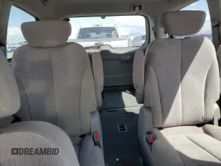 2009 Kia Sedona LX with VIN KNDMB233X96300684, listed as a Copart auction lot 52045965 with 148,025 mi miles and Salvage Title. Bid and sale history available at carsss.com. Image 10.