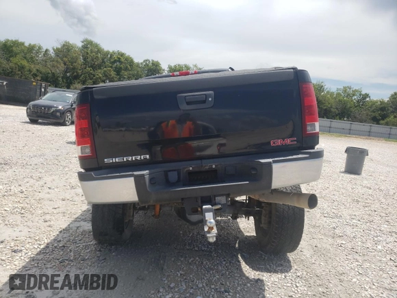 2011 GMC Sierra 2500HD SLE z VIN 1GT120C88BF155136, wystawiony jako Copart lot #68786234 z przebiegiem Nie podano mil oraz Szkoda całkowita • Salvage title. Historia ofert i sprzedaży dostępna na DreamBid. Obrazek 6.