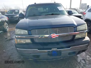 2005 Chevrolet Avalanche LS with VIN 3GNEC12Z65G124198, listed as a IAAI auction lot 41486916 with 280,005 mi miles and . Bid and sale history available at DreamBid. Image 12.