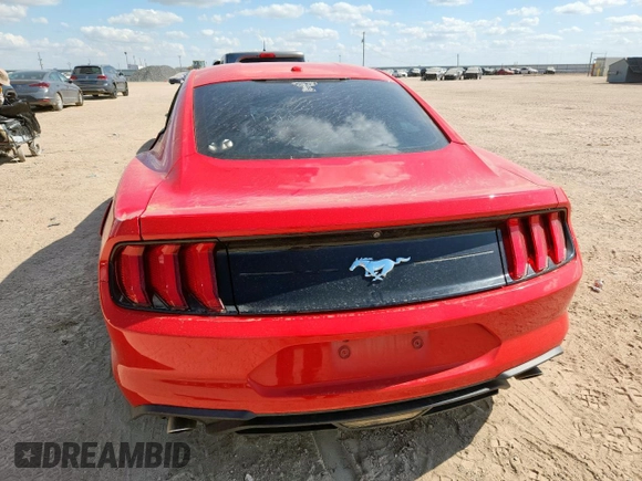 2019 Ford Mustang EcoBoost z VIN 1FA6P8TH7K5143139, wystawiony jako Copart lot #61650975 z przebiegiem 76 223 mil mil oraz Szkoda całkowita • Salvage title. Historia ofert i sprzedaży dostępna na DreamBid. Obrazek 6.