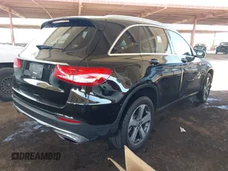 2018 Mercedes-Benz GLC 300 with VIN WDC0G4JB8JV019333, listed as a IAAI auction lot 42059817 with 110,499 mi miles and . Bid and sale history available at DreamBid. Image 4.