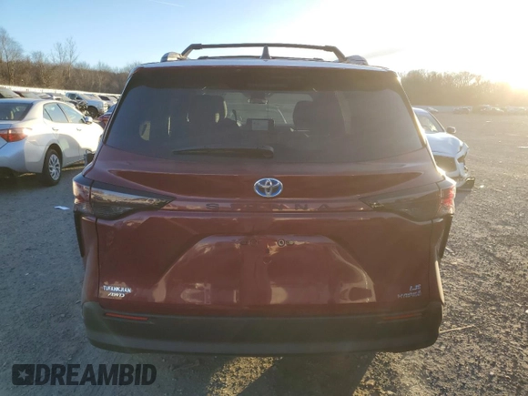 2024 Toyota Sienna LE with VIN 5TDKSKFC2RS147964, listed as a Copart auction lot 87694945 with 4,604 mi miles and Salvage Title. Bid and sale history available at carsss.com. Image 6.
