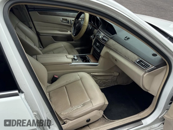2014 Mercedes-Benz E 350 Sport with VIN WDDHF5KB2EA883006, listed as a Copart auction lot 56200605 with 183,781 mi miles and Clean Title. Bid and sale history available at DreamBid. Image 5.