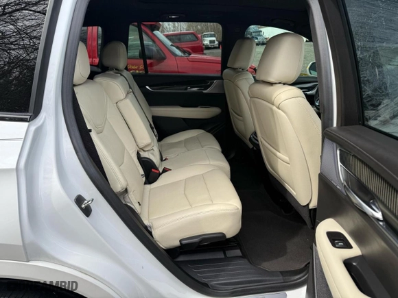 2020 Cadillac XT6 AWD Sport with VIN 1GYKPGRS1LZ100975, listed as a Copart auction lot 52451235 with 39,149 mi miles and Clean Title. Bid and sale history available at carsss.com. Image 6.