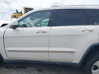 2011 Jeep Grand Cherokee 70th Anniversary with VIN 1J4RR4GG6BC718199, listed as a IAAI auction lot 41954946 with 1 mi miles. Bid and sale history available at carsss.com. Image 13.