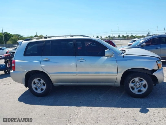 2007 Toyota Highlander with VIN JTEGD21A570167742, listed as a IAAI auction lot 41846638 with 171,518 mi miles. Bid and sale history available at carsss.com. Image 14.