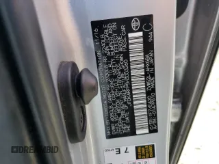 2017 Toyota Prius Plus z VIN JTDKARFP5H3003260, wystawiony jako Copart lot #56844965 z przebiegiem Nie podano mil oraz Szkoda całkowita • Salvage title. Historia ofert i sprzedaży dostępna na DreamBid. Obrazek 12.