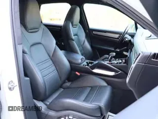 2021 Porsche Cayenne Turbo z VIN WP1AF2AY8MDA36017, wystawiony jako Copart lot #58531035 z przebiegiem 39 254 mil mil oraz Czysty tytuł • Clean title. Historia ofert i sprzedaży dostępna na DreamBid. Obrazek 5.