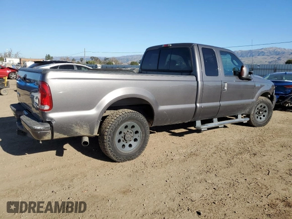 2006 Ford F-250 XL with VIN 1FTSX20546EC09782, listed as a Copart auction lot 88176985 with 202,060 mi miles and Salvage title. Bid and sale history available at DreamBid. Image 3.