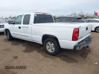 2003 Chevrolet Silverado 1500 with VIN 2GCEC19T531223479, listed as a IAAI auction lot 41706102 with 218,093 mi miles. Bid and sale history available at carsss.com. Image 3.