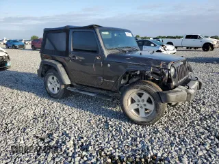 2018 Jeep Wrangler Willys Wheeler W z VIN 1C4AJWAGXJL852498, wystawiony jako Copart lot #52866945 z przebiegiem 90 515 mil mil oraz Szkoda całkowita • Salvage title. Historia ofert i sprzedaży dostępna na DreamBid. Obrazek 4.