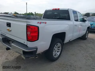 2017 Chevrolet Silverado 1500 LT with VIN 1GCVKREC2HZ206516, listed as a IAAI auction lot 42028681 with 40,761 mi miles. Bid and sale history available at carsss.com. Image 4.