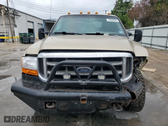 2000 Ford F-250 XL with VIN 1FTNW21F8YED04548, listed as a Copart auction lot 53504655 with 237,741 mi miles and Salvage title. Bid and sale history available at DreamBid. Image 5.