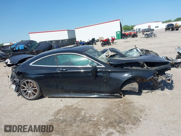 2016 Mercedes-Benz S 550 z VIN WDDXJ8FB9GA015805, wystawiony jako IAAI lot #41990466 z przebiegiem Nie podano mil oraz . Historia ofert i sprzedaży dostępna na DreamBid. Obrazek 13.