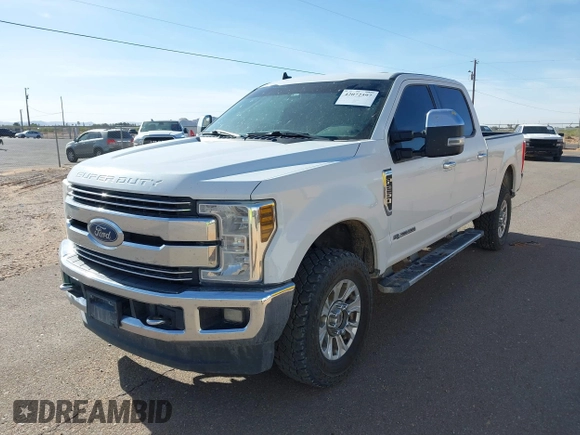 2019 Ford F-250 XL z VIN 1FT7W2BT0KED54168, wystawiony jako IAAI lot #42072597 z przebiegiem 303 604 mil mil oraz . Historia ofert i sprzedaży dostępna na DreamBid. Obrazek 17.