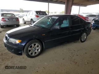 2002 BMW 3 Series 325i with VIN WBAET37452NG79633, listed as a Copart auction lot 44743375 with 118,710 mi miles and Clean Title. Bid and sale history available at carsss.com. Image 1.