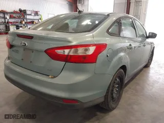 2012 Ford Focus SE with VIN 1FAHP3F22CL456034, listed as a IAAI auction lot 41864862 with 185,897 mi miles. Bid and sale history available at carsss.com. Image 4.