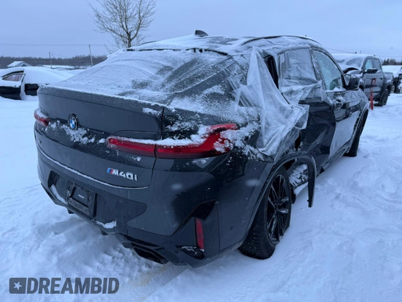 2023 BMW X4 M40i z VIN 5UX43DT03P9S61199, wystawiony jako Copart lot #86424734 z przebiegiem Nie podano mil oraz Szkody całkowita. Historia ofert i sprzedaży dostępna na DreamBid. Obrazek 3.