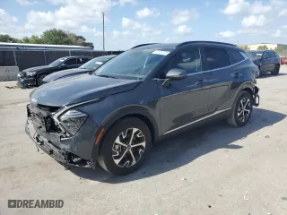 2025 Kia Sportage EX with VIN 5XYK33DF2SG242298, listed as a Copart auction lot 52529235 with 2,248 mi miles and Salvage Title. Bid and sale history available at carsss.com. Image 1.