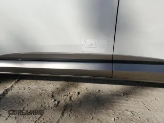 2023 Genesis GV60 Performance z VIN KMUKEDTB4PU017382, wystawiony jako Copart lot #77219784 z przebiegiem Nie podano mil oraz Nie do naprawy • Non repairable. Historia ofert i sprzedaży dostępna na DreamBid. Obrazek 13.