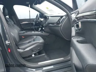 2017 Volvo XC90 Momentum with VIN YV4A22PK6H1149002, listed as a IAAI auction lot 41405845 with 105,292 mi miles. Bid and sale history available at carsss.com. Image 5.